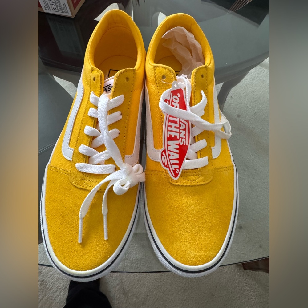 Vans Golden Glow (Yellow) Sneakers, Size 9, New